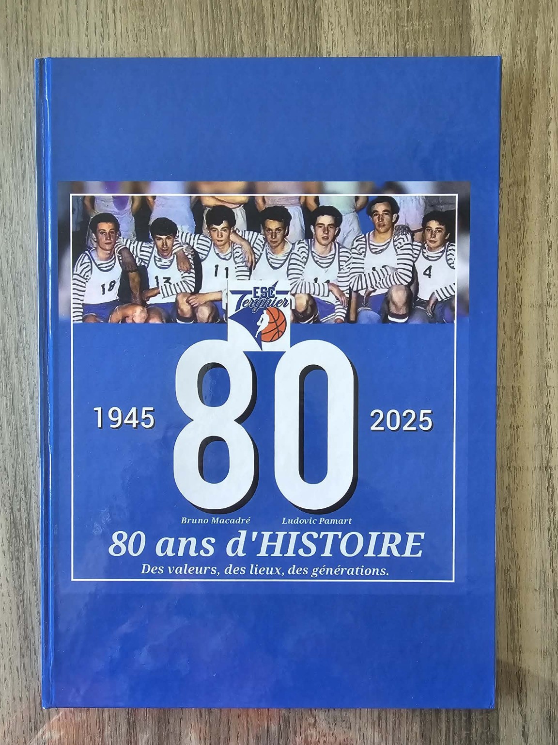 livre des 80 ans du club